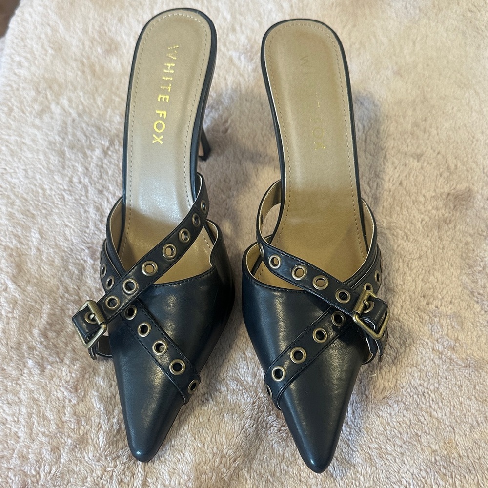 White Fox Black Women's Heels with Gold Accents size 8 pre owned